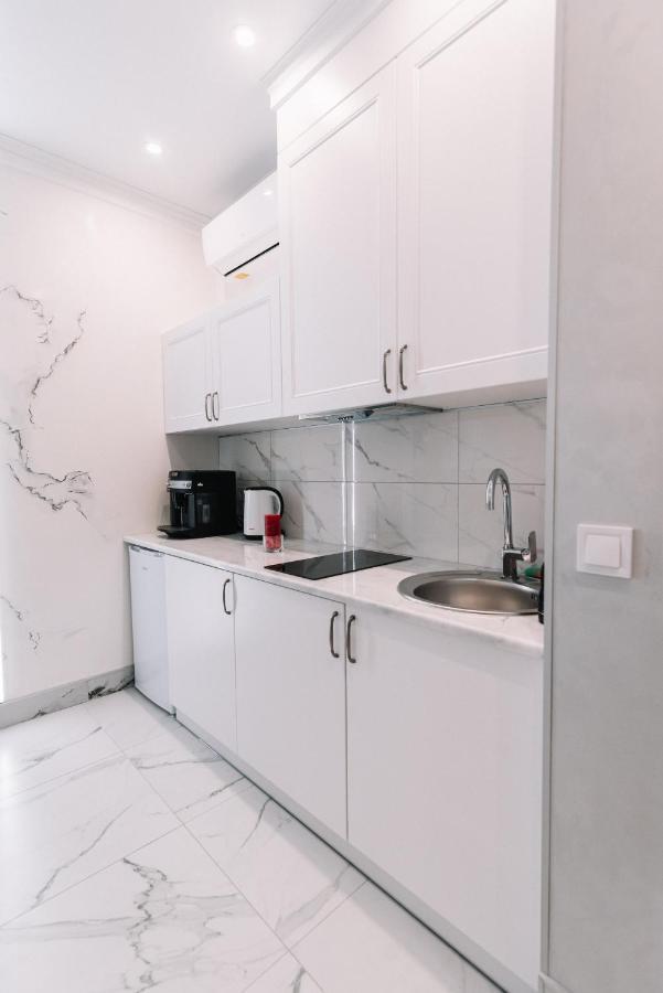 Royal Tower Vip Smart Apartments 3 Kiev Exterior foto